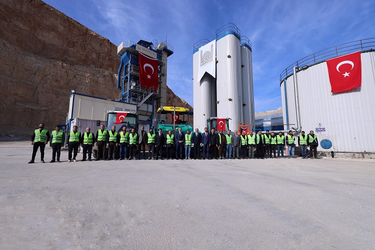 Mardin Büyükşehir'den asfalt çalışmaları için büyük yatırım