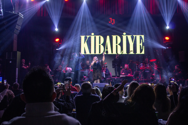 Kibariye mersin'de sevenleriyle buluştu