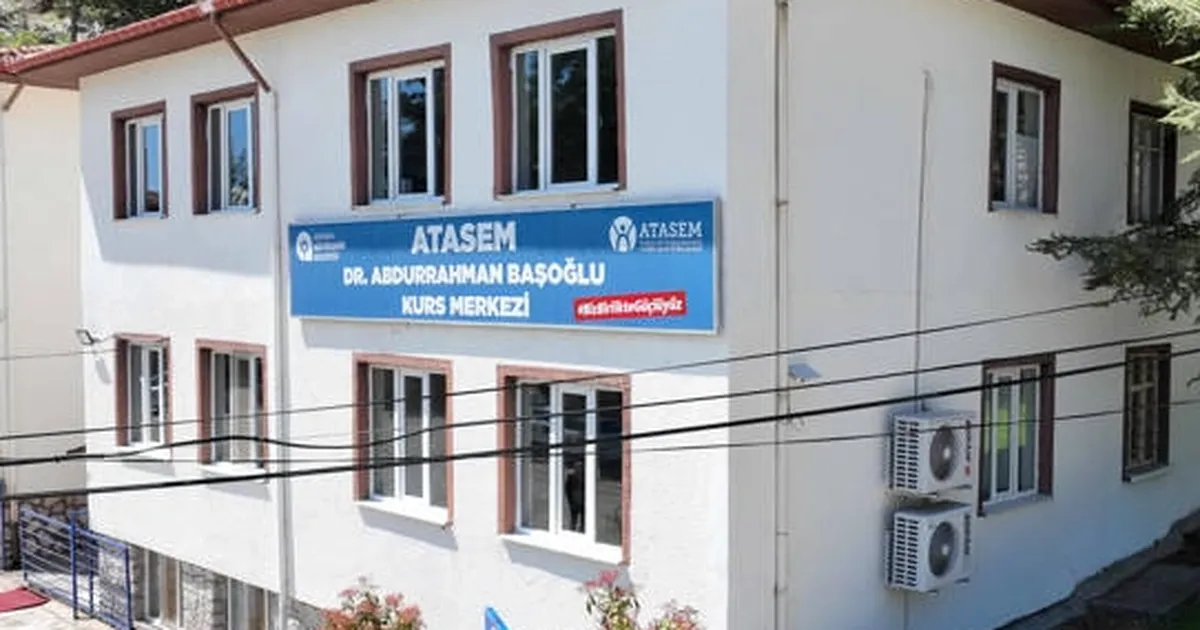 antalya-buyuksehir-ipek-bocegi-yetistiriciligini-yayginlastiriyor-Mb8y2fvb.webp