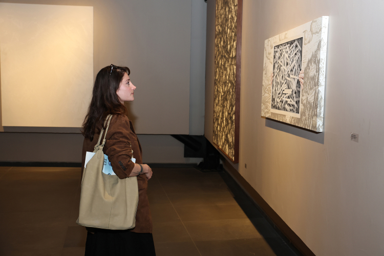 “baktığın yerde” standı nilüfer’de izlemine açıldı