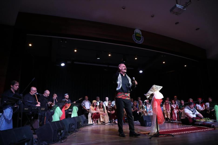 Bursa i̇negöl'de türkülerle dolu unutulmaz gece