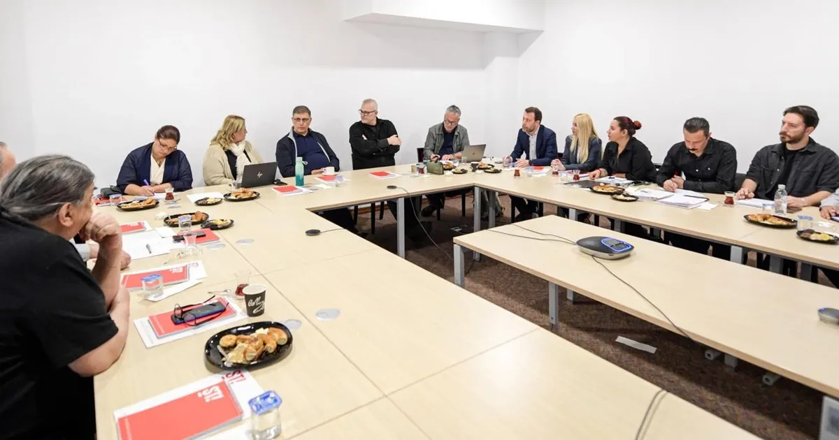 izmirde-sehir-tiyatrolari-danisma-kurulu-toplandi-KPrSWQv2.webp