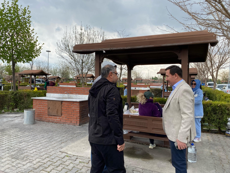 Kılca, piknik ve hobi bahçelerinde vatandaşlarla bir ortaya geldi