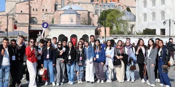 Konya büyükşehir’den gençlere tarih seyahati