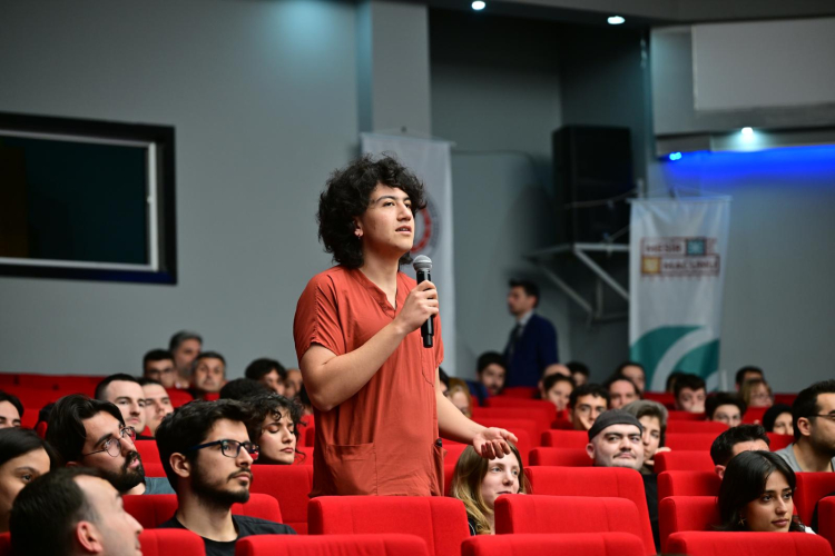 Manisa'da geleceğin tarihi konuşuldu