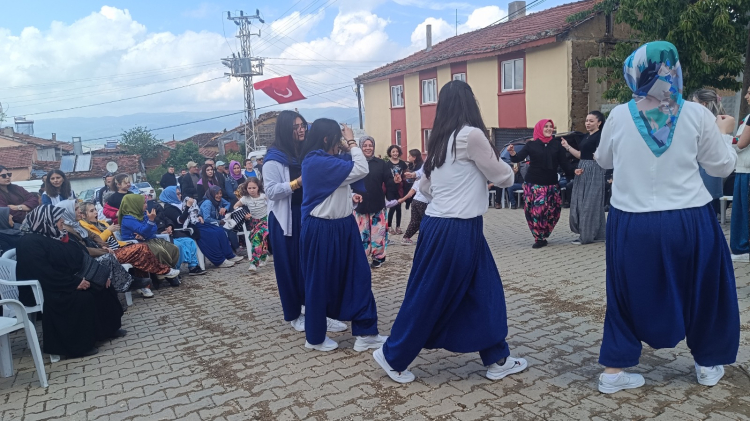 Bilecik pazaryeri’nde asırlık gelenek yaşatıldı