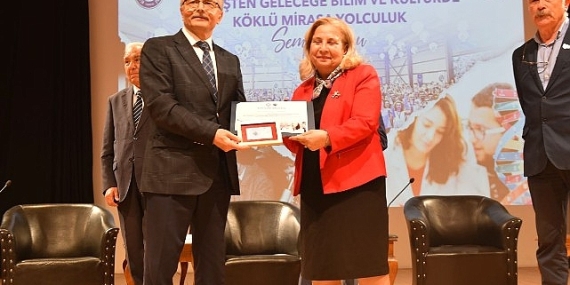 Eü’nün duayen hocaları üniversitenin tarihini anlattı