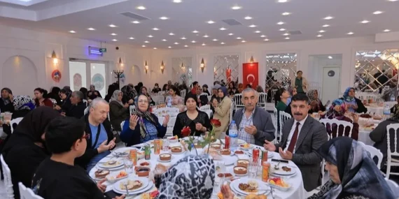 Kayseri büyükşehir şehit ve gazi annelerini ağırladı