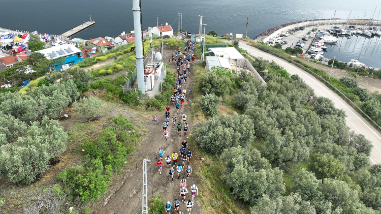 Mudanya'da 19 mayıs'a özel koşu... 367 atlet tabiat ve tarihin izinde koştu